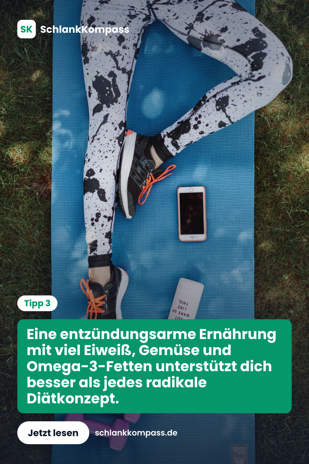 Eine entzündungsarme Ernährung mit viel Eiweiß, Gemüse und Omega-3-Fetten unterstützt dich besser als jedes radikale Diätkonzept.
