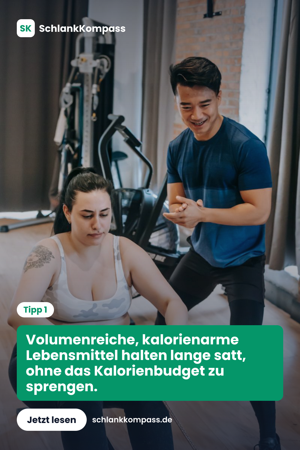 Volumenreiche, kalorienarme Lebensmittel halten lange satt, ohne das Kalorienbudget zu sprengen.