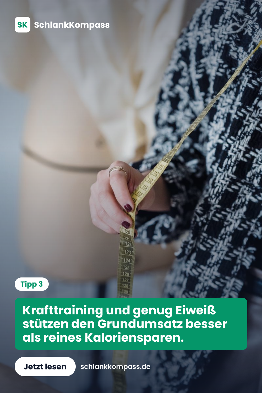 Krafttraining und genug Eiweiß stützen den Grundumsatz besser als reines Kaloriensparen.