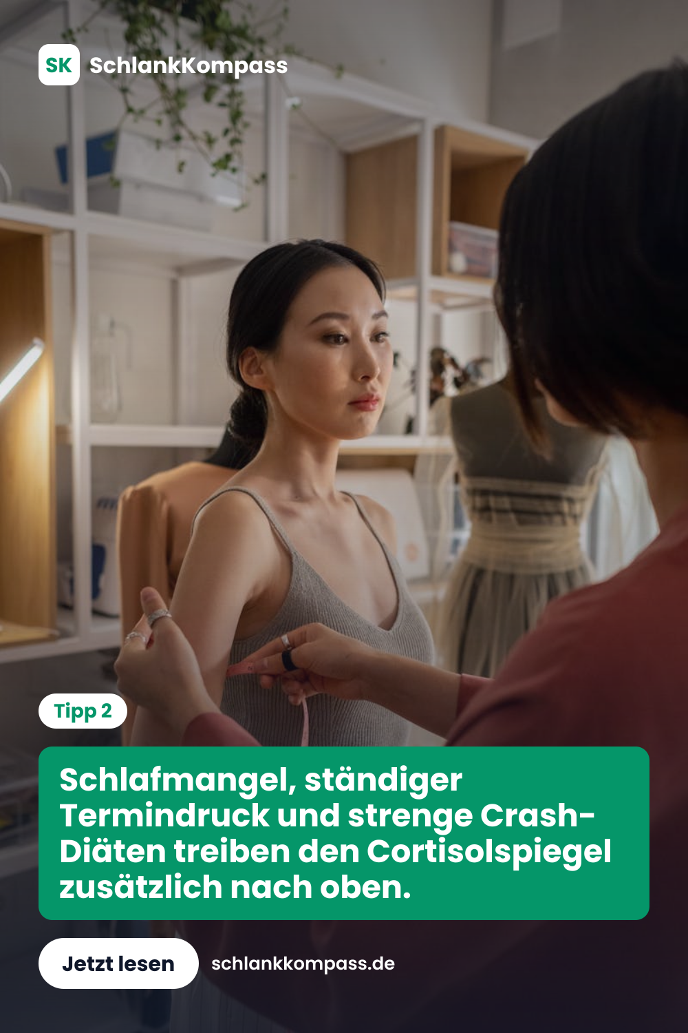 Schlafmangel, ständiger Termindruck und strenge Crash-Diäten treiben den Cortisolspiegel zusätzlich nach oben.