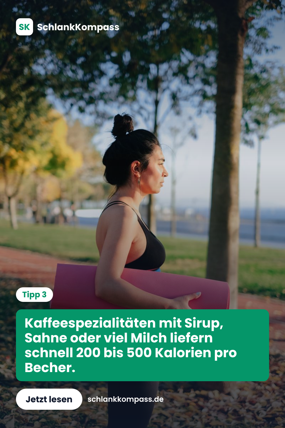 Kaffeespezialitäten mit Sirup, Sahne oder viel Milch liefern schnell 200 bis 500 Kalorien pro Becher.