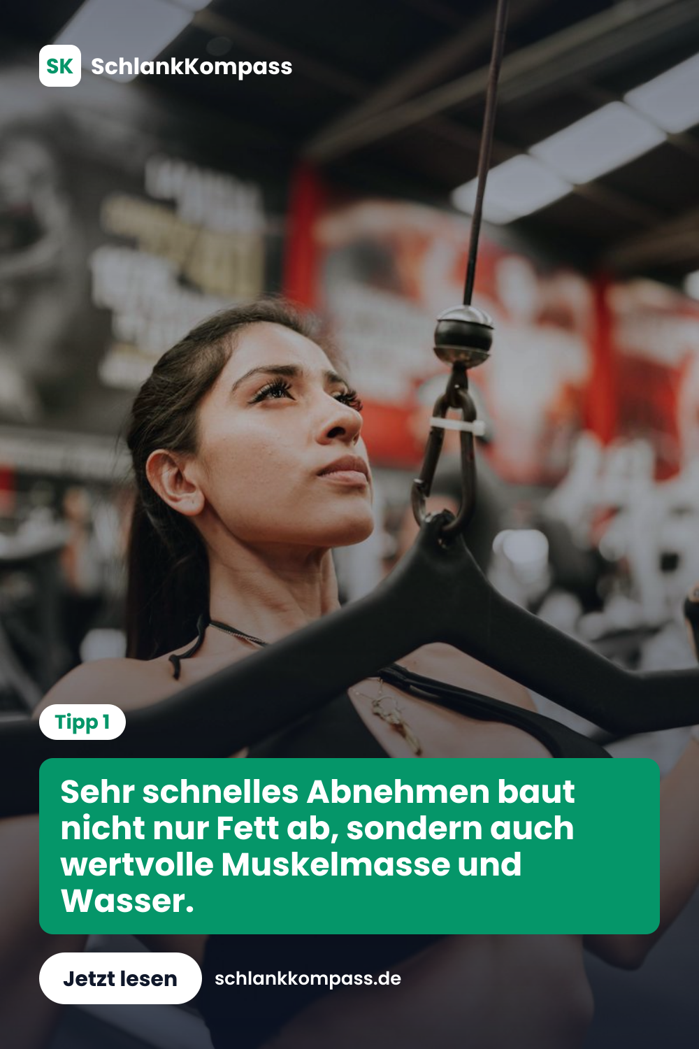 Sehr schnelles Abnehmen baut nicht nur Fett ab, sondern auch wertvolle Muskelmasse und Wasser.