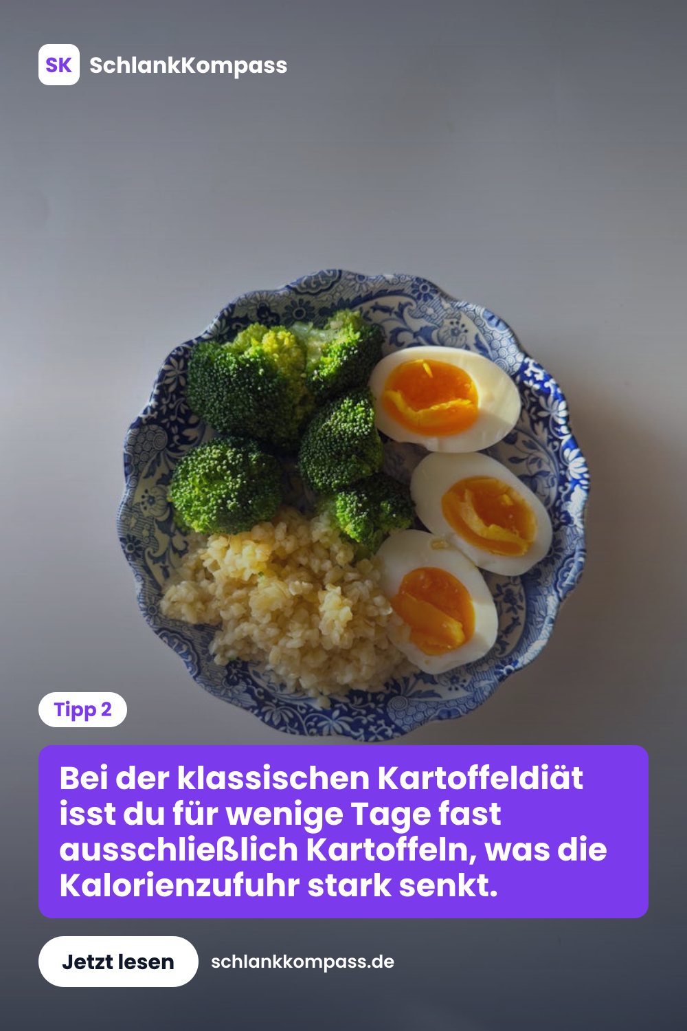 Bei der klassischen Kartoffeldiät isst du für wenige Tage fast ausschließlich Kartoffeln, was die Kalorienzufuhr stark senkt.