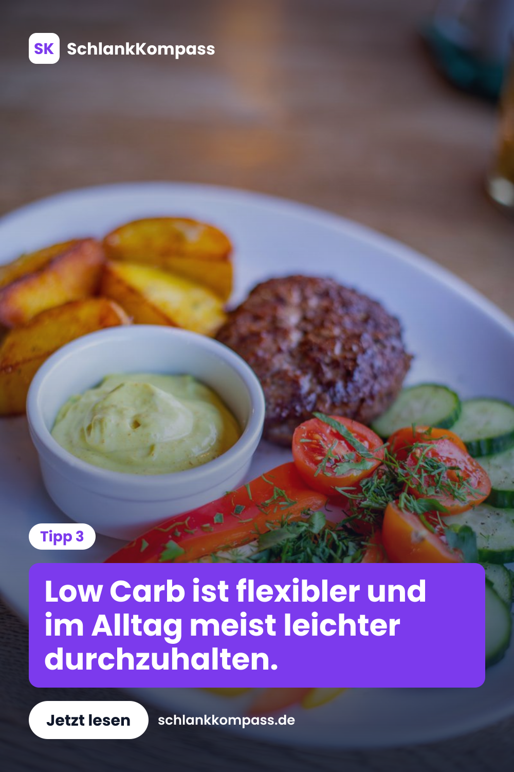 Low Carb ist flexibler und im Alltag meist leichter durchzuhalten.