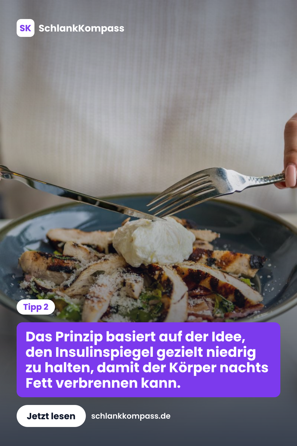 Das Prinzip basiert auf der Idee, den Insulinspiegel gezielt niedrig zu halten, damit der Körper nachts Fett verbrennen kann.