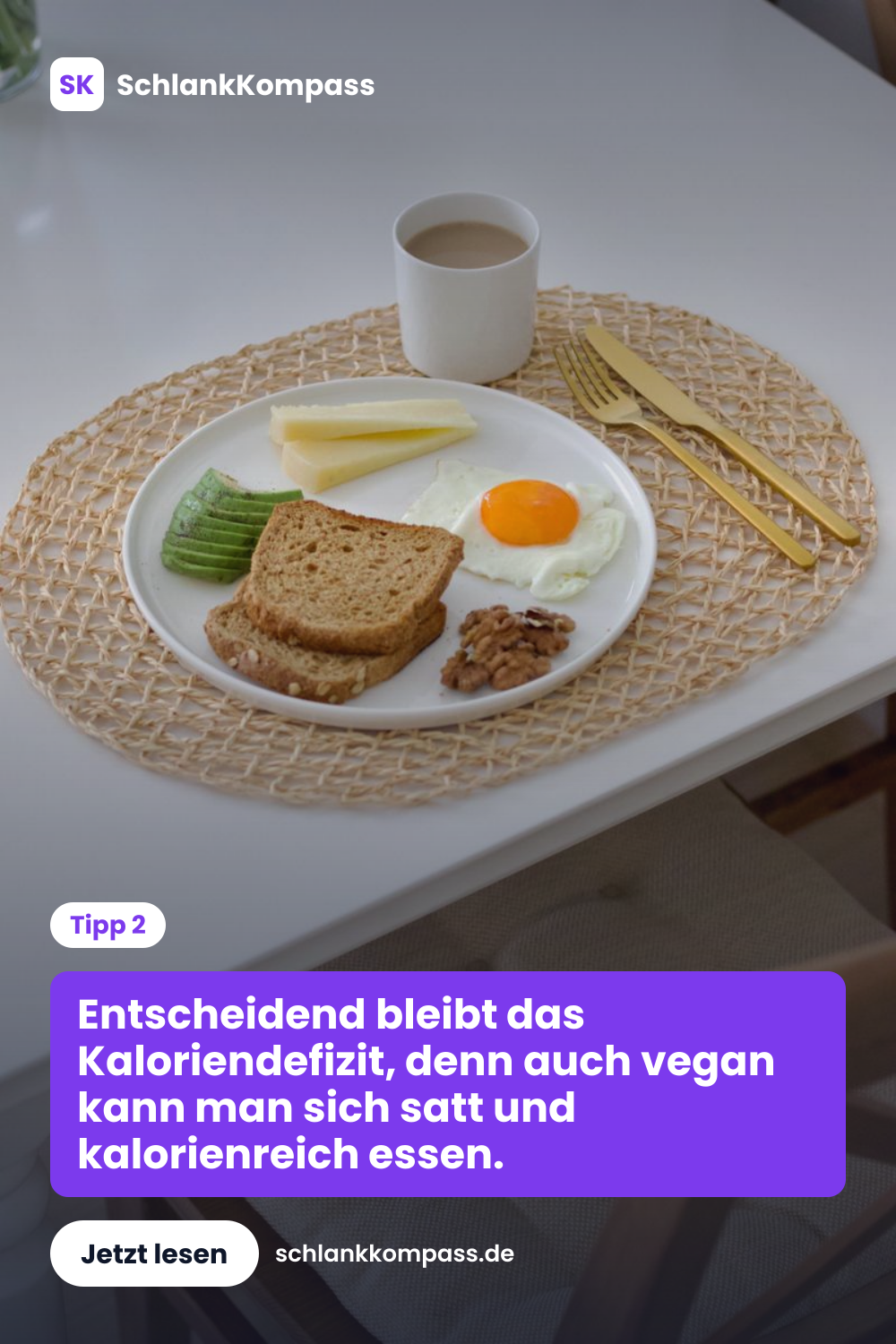Entscheidend bleibt das Kaloriendefizit, denn auch vegan kann man sich satt und kalorienreich essen.