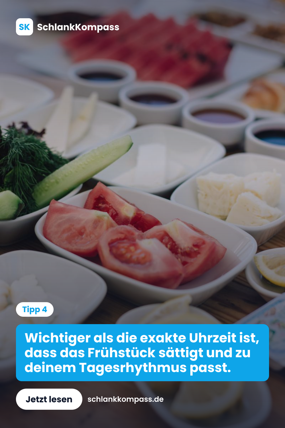 Wichtiger als die exakte Uhrzeit ist, dass das Frühstück sättigt und zu deinem Tagesrhythmus passt.