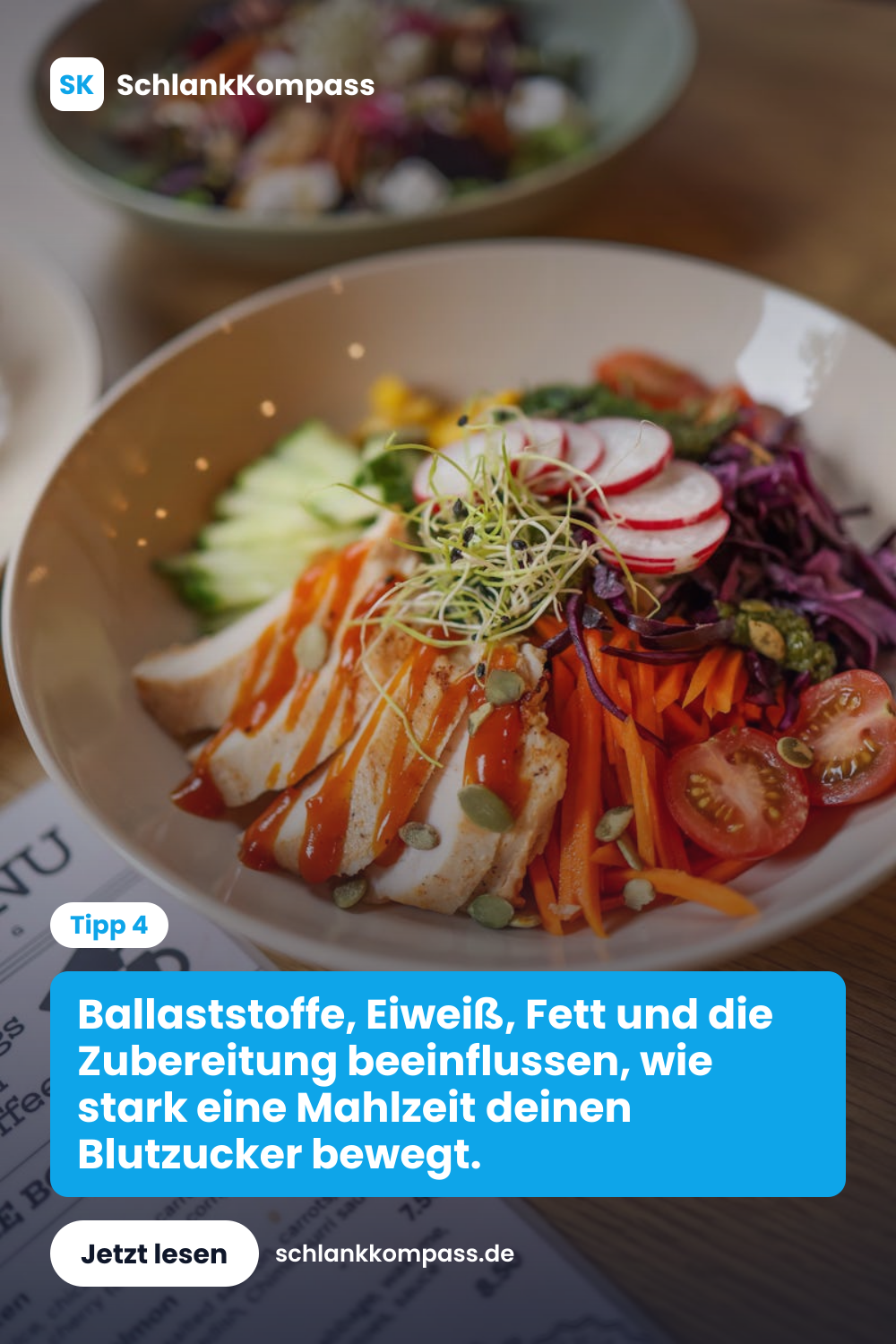 Ballaststoffe, Eiweiß, Fett und die Zubereitung beeinflussen, wie stark eine Mahlzeit deinen Blutzucker bewegt.