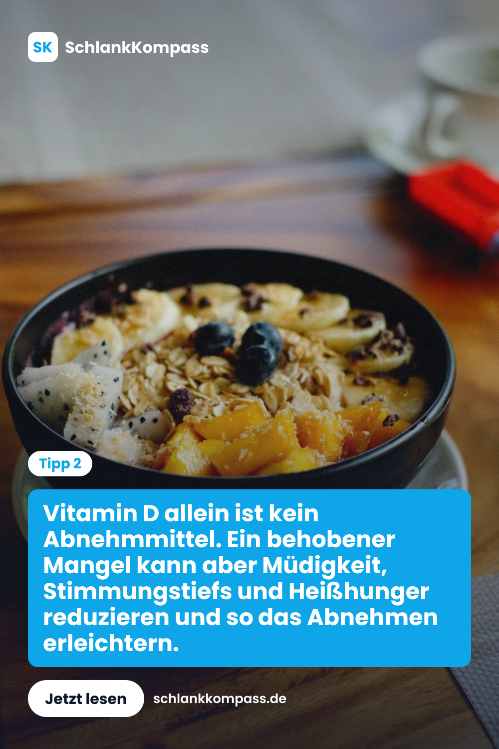 Vitamin D allein ist kein Abnehmmittel. Ein behobener Mangel kann aber Müdigkeit, Stimmungstiefs und Heißhunger reduzieren und so das Abnehmen erleichtern.