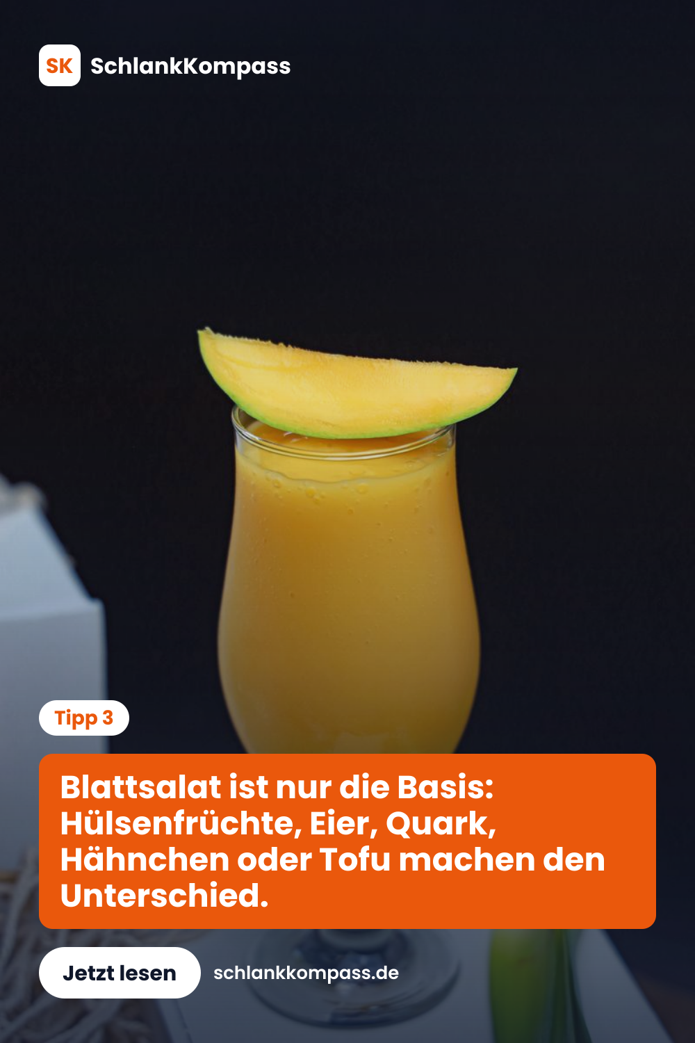 Blattsalat ist nur die Basis: Hülsenfrüchte, Eier, Quark, Hähnchen oder Tofu machen den Unterschied.