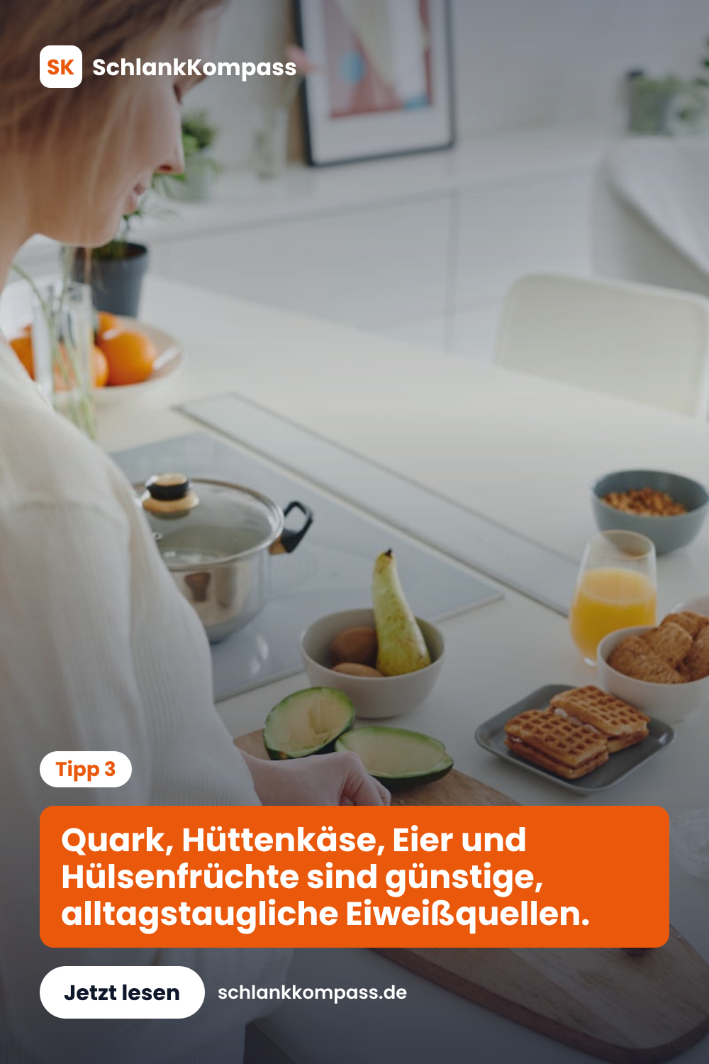 Quark, Hüttenkäse, Eier und Hülsenfrüchte sind günstige, alltagstaugliche Eiweißquellen.
