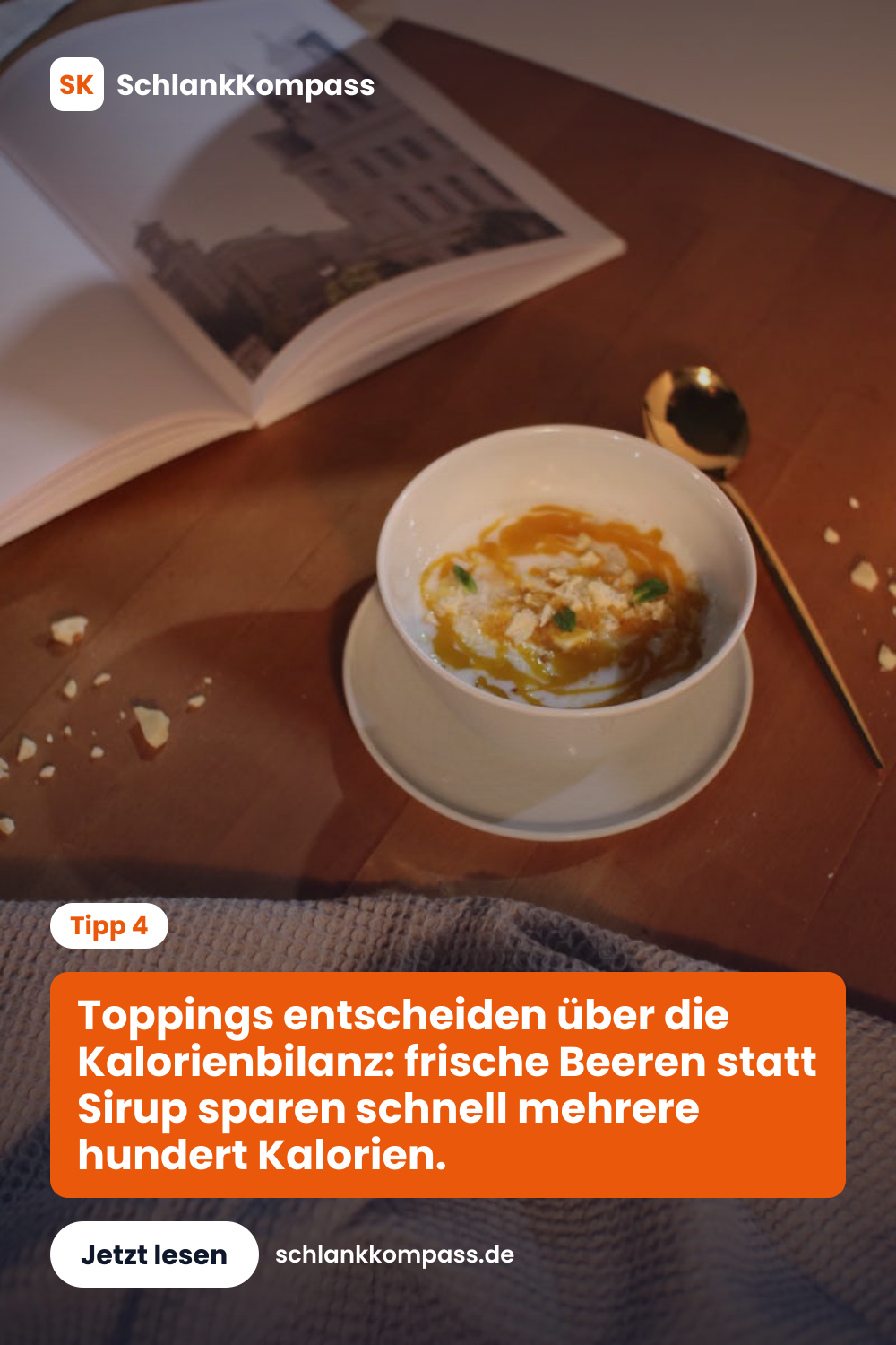 Toppings entscheiden über die Kalorienbilanz: frische Beeren statt Sirup sparen schnell mehrere hundert Kalorien.