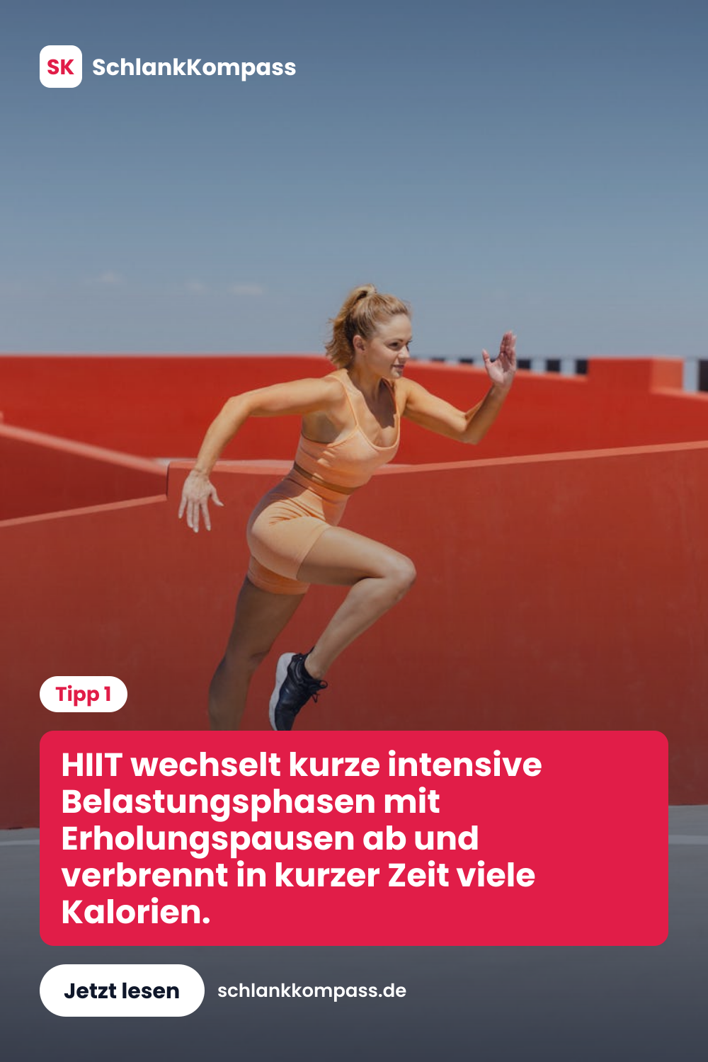 HIIT wechselt kurze intensive Belastungsphasen mit Erholungspausen ab und verbrennt in kurzer Zeit viele Kalorien.