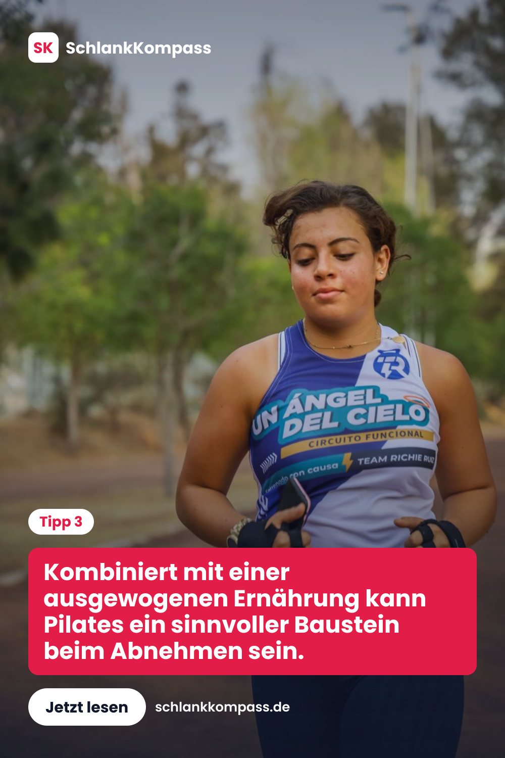 Kombiniert mit einer ausgewogenen Ernährung kann Pilates ein sinnvoller Baustein beim Abnehmen sein.
