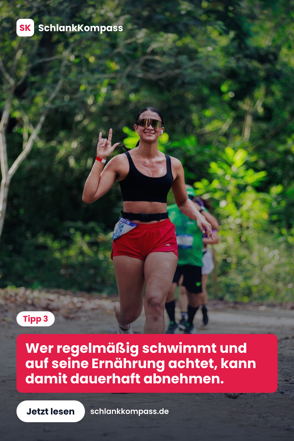 Wer regelmäßig schwimmt und auf seine Ernährung achtet, kann damit dauerhaft abnehmen.