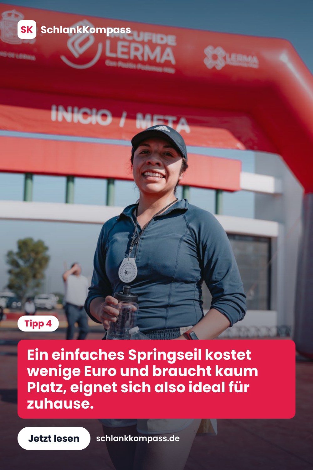 Ein einfaches Springseil kostet wenige Euro und braucht kaum Platz, eignet sich also ideal für zuhause.